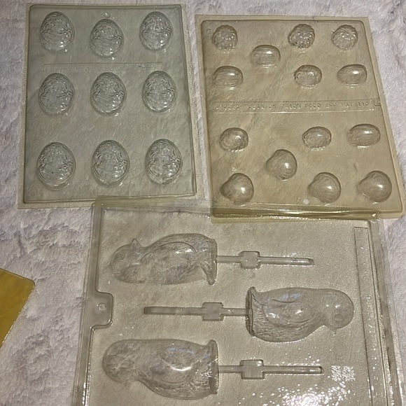 12 candy / chocolate molds - Picture 2 of 4